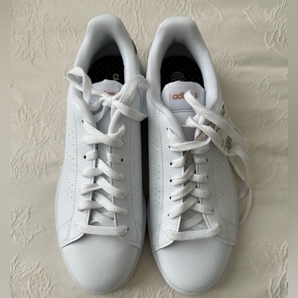 Adidas Advantage - Picture 4 of 9